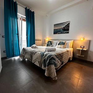 Biscotti S Room